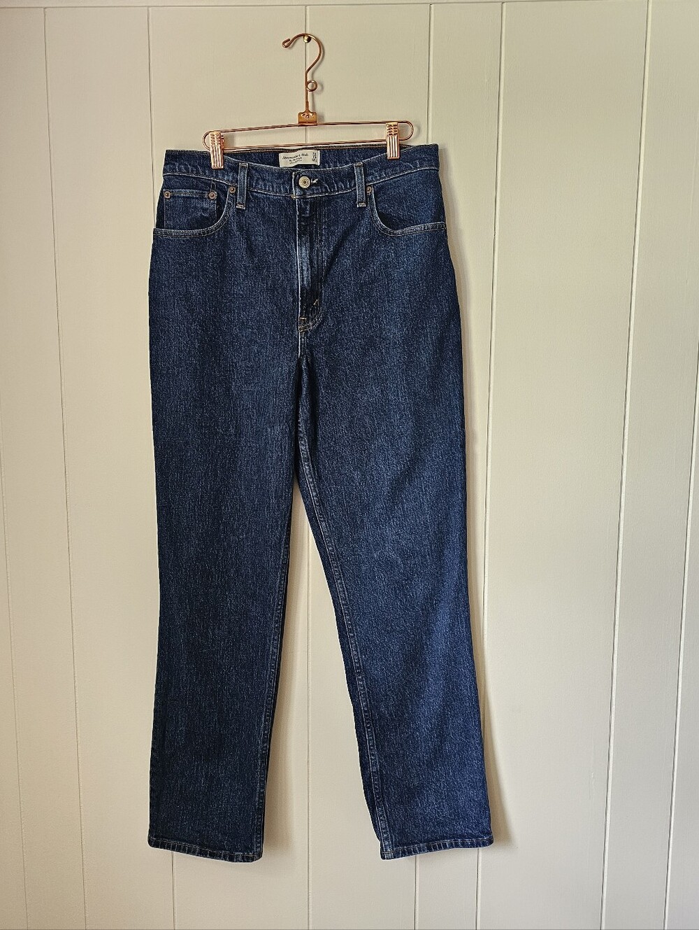 NWOT Abercrombie & Fitch 90s Straight Ultra High Waisted Straight Jeans